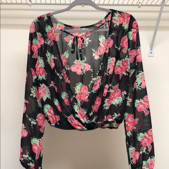 Top - Picture 2 of 2